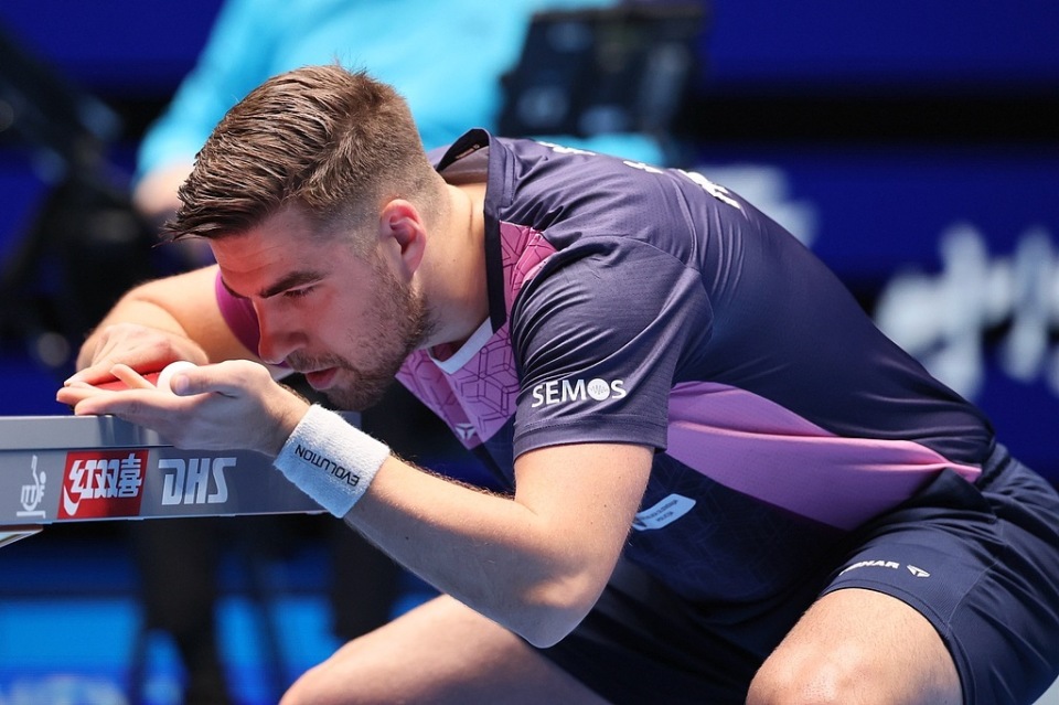 全英羽毛球公开赛：印尼双雄金廷乔纳坦战胜对手 会师决赛